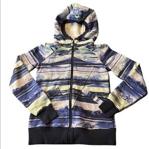 IVIVVA LULULEMON GIRLS SIZE 12 BLUE MOUNTAIN PATTERN ZIPPERED JACKET/HOODIE